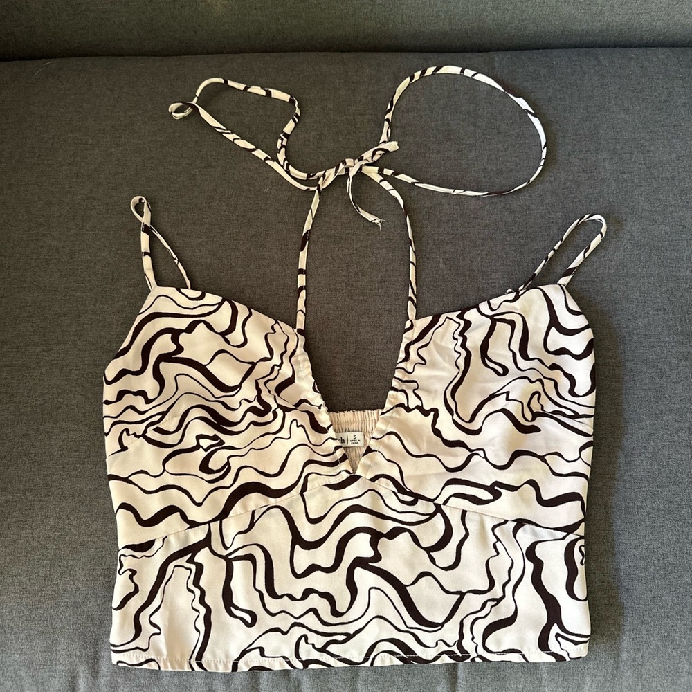 Abercrombie & Fitch Cream and Black Swirl Crop Top